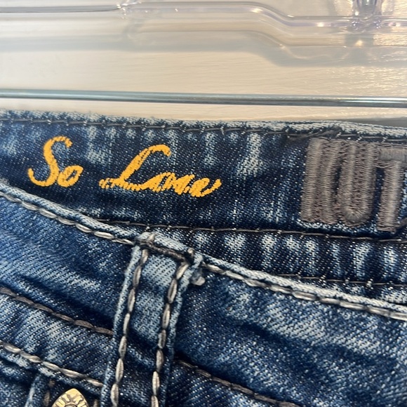 Kut from the Kloth Women's Flare Blue Jeans size 4. - Picture 4 of 12